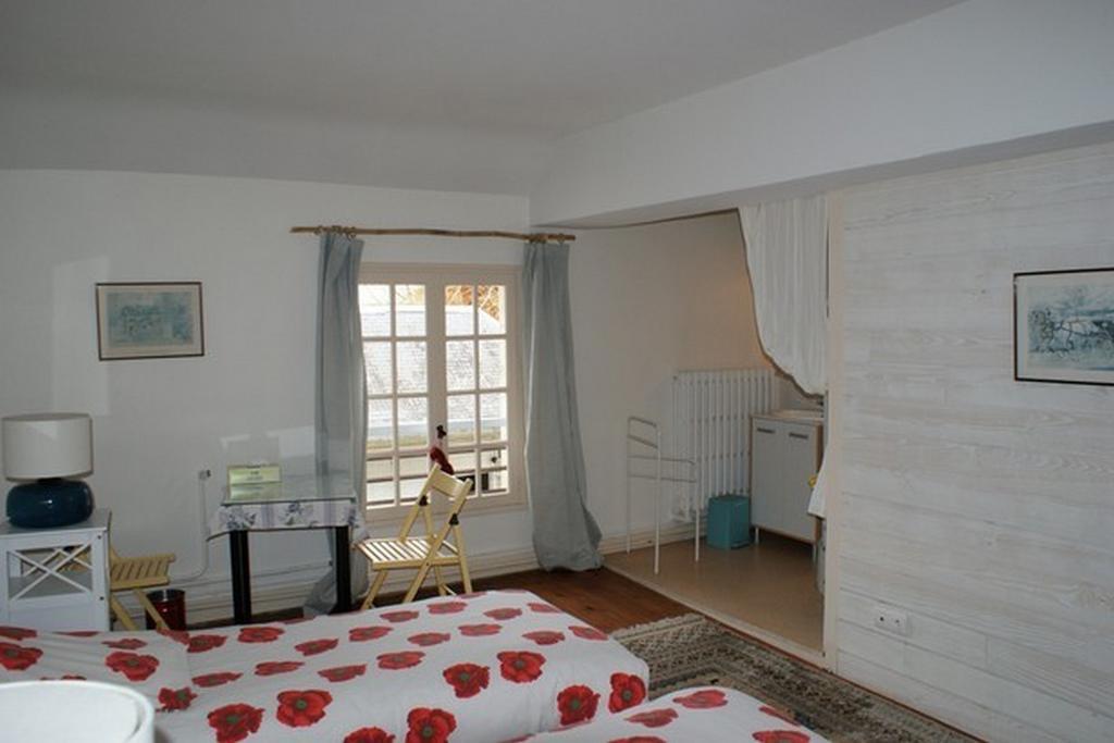 Neuillé Les Longchamps B&B 객실 사진