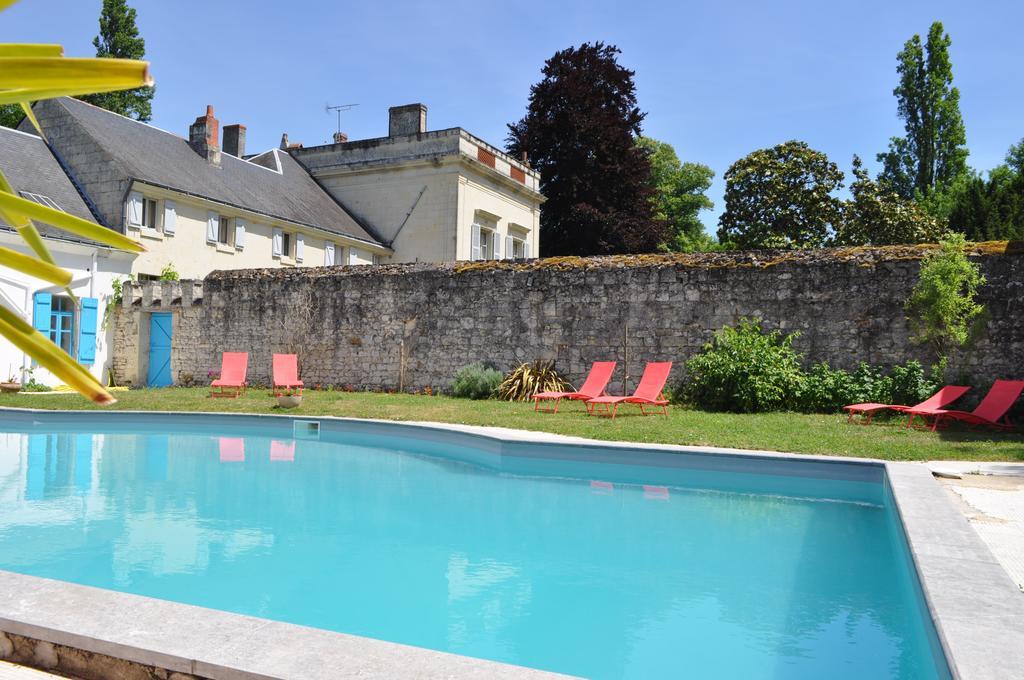 Neuillé Les Longchamps B&B 외부 사진
